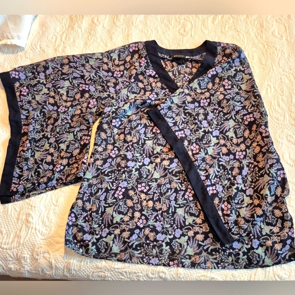 Lane Bryant women's size 14/16 flutter sleeve floral blouse, EUC